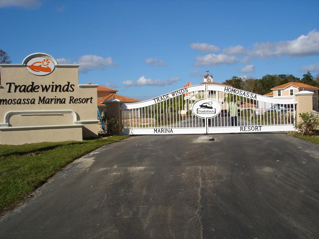 Tradewinds Homosassa Marina Resort Exterior photo